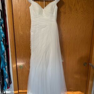 Wedding dress never worn!